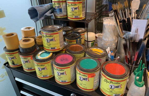 二輪車のピンストライプ施工を提供 | 町田でバイクならUltimateLow customsignworks